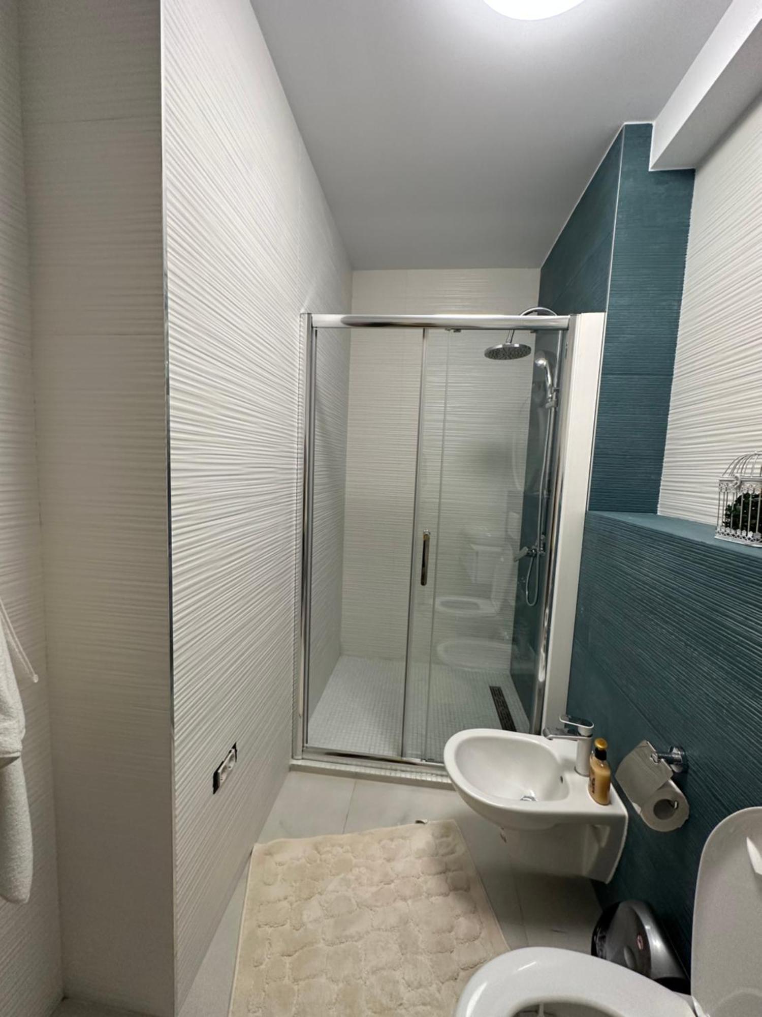 Apartamente Arinis Gura Humorului Esterno foto