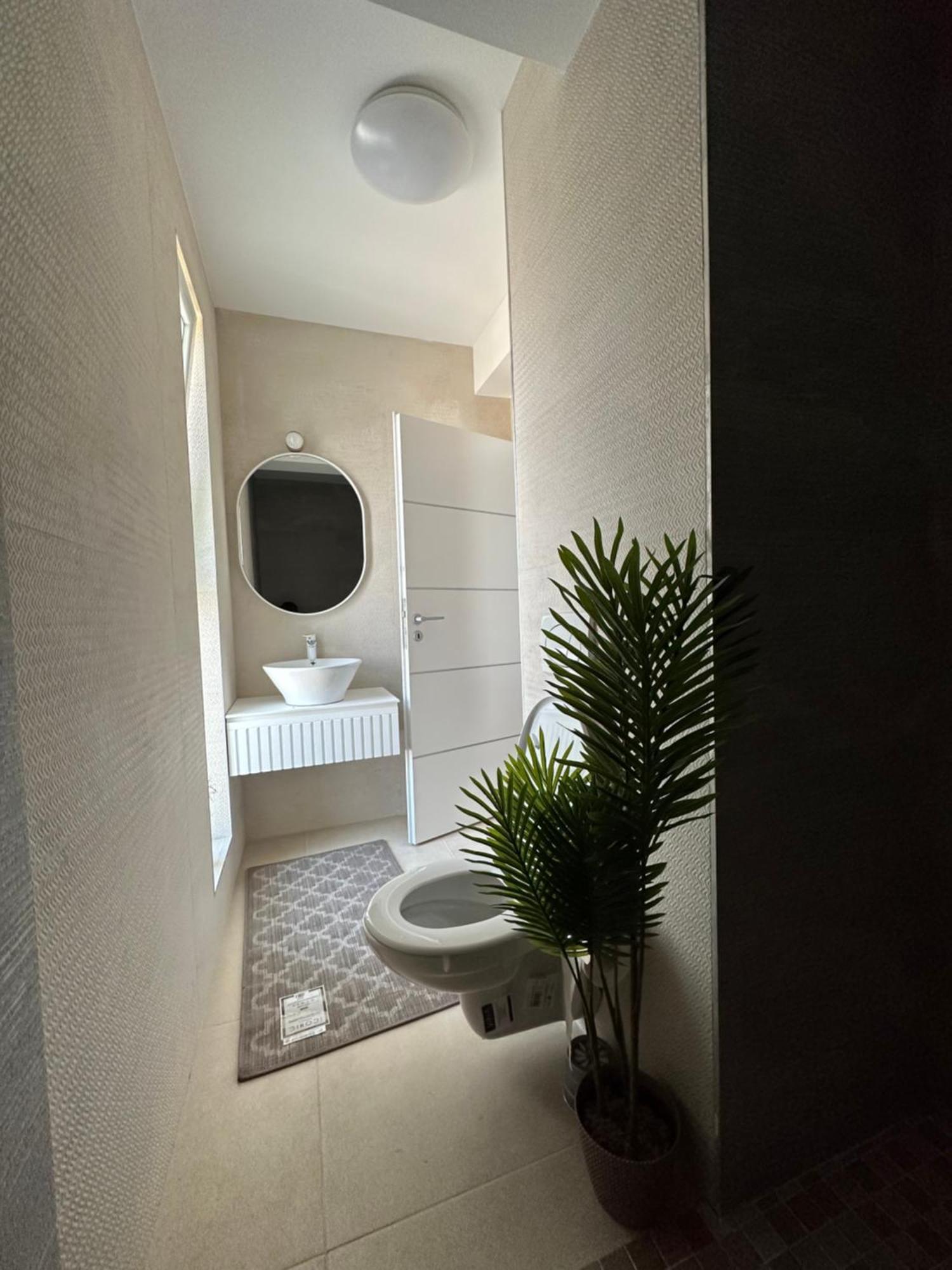 Apartamente Arinis Gura Humorului Esterno foto